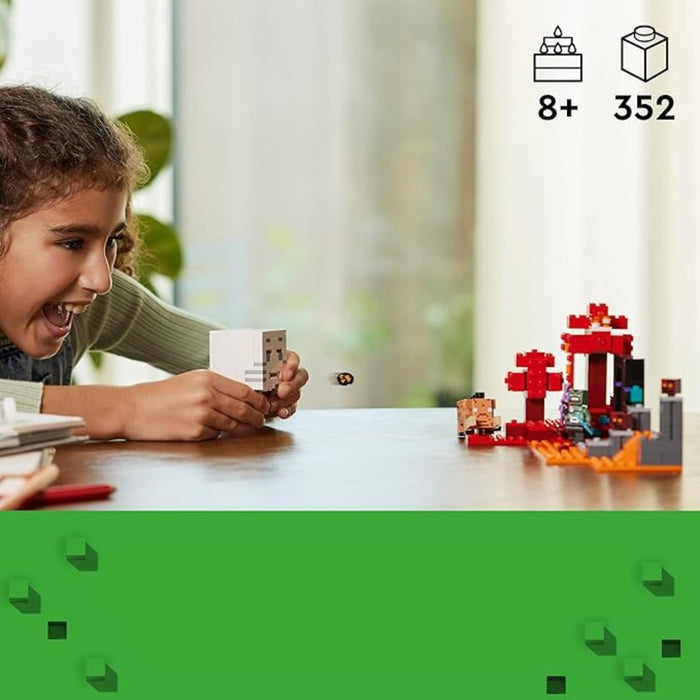 LEGO Minecraft La Emboscada en el Portal del Nether (21255) 352 Piezas