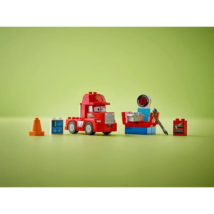 Mack en la Carrera Lego Duplo (10417) Cars 14 Piezas
