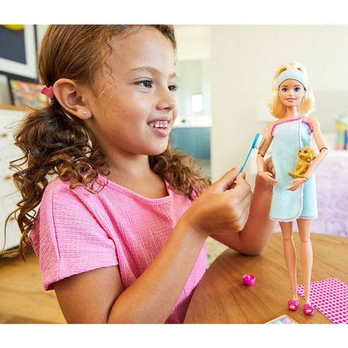 Conjunto Barbie Articulada Con Accesorios Y Mascota