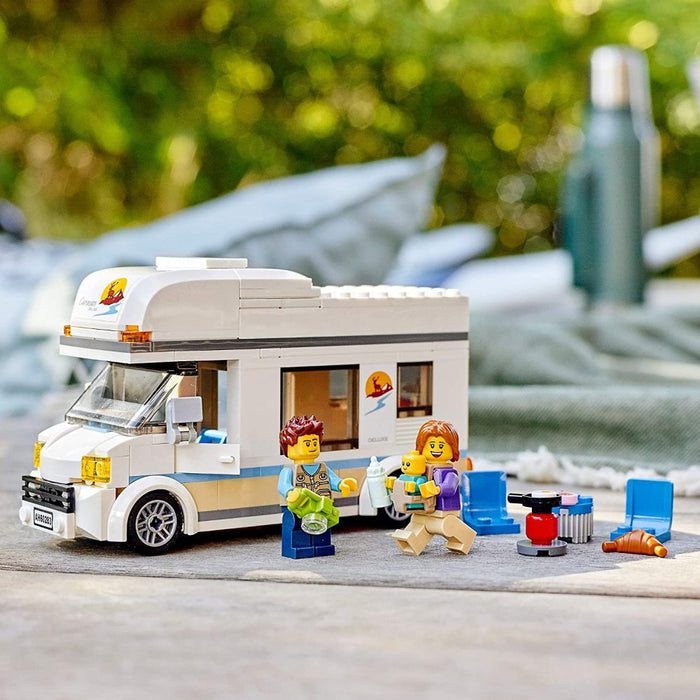 Autocaravana de vacaciones (60283) Lego 195 Piezas